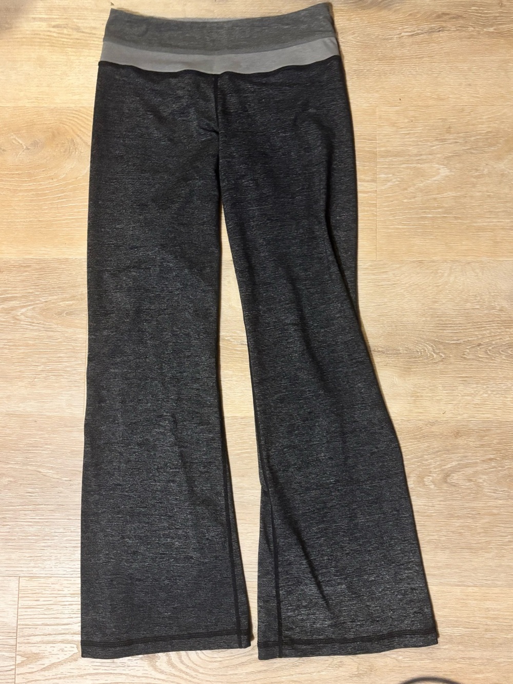 lululemon athletica women Light Gray and Charcoal Athletic flare pants